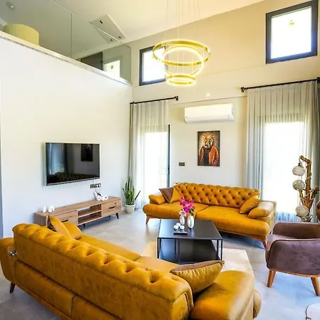 ヴィラ Villa Plathora